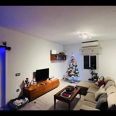 Habitacion Comoda เซบีญา ภายนอก รูปภาพ