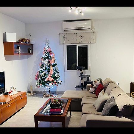 Habitacion Comoda เซบีญา ภายนอก รูปภาพ